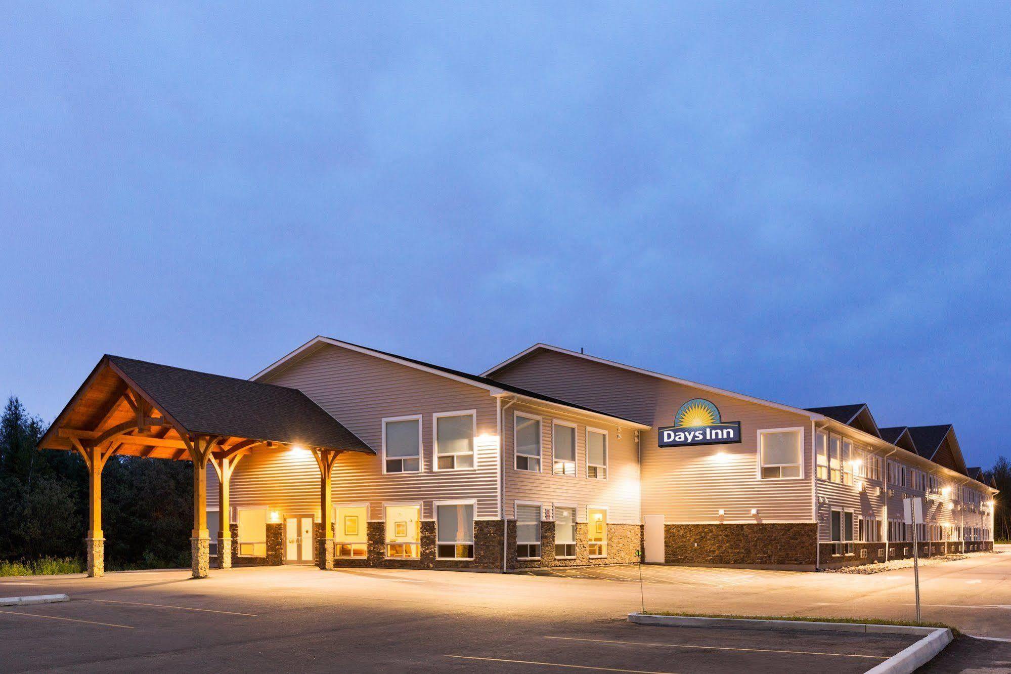 Days Inn By Wyndham ซูลุกเอาต์ ภายนอก รูปภาพ
